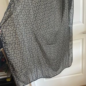 Guess scarf
